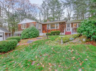 39 Thrasher Rd, Cape Elizabeth, ME 04107