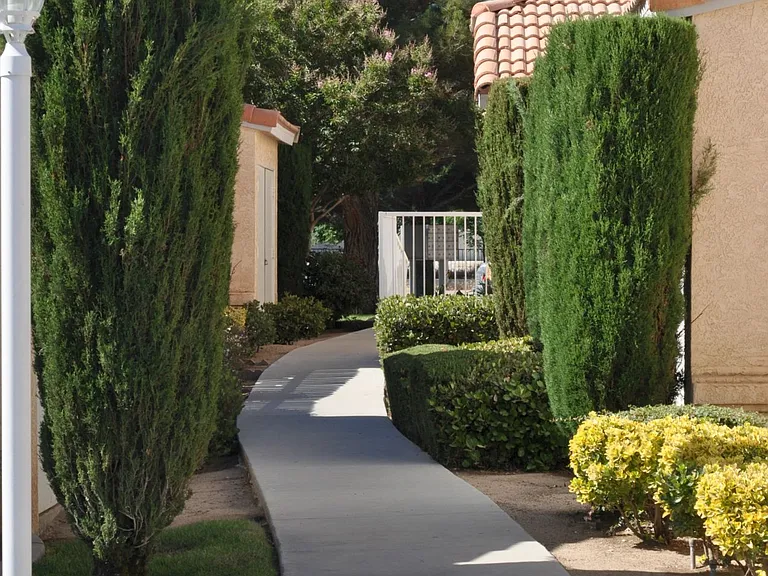 Desert Villas Apartment Homes — Photo 8