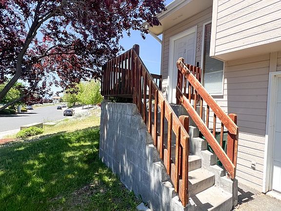 2nd image of 5505-5507 N Hills Dr #5505