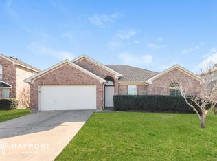 104 Oregon Trl, Waxahachie, TX 75167