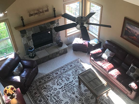 Vaulted ceiling over living 