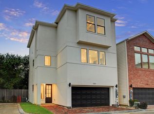 1003 Green Kensington Dr, Houston, TX 77008