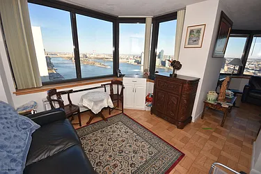 Rented by Luxury Habitat