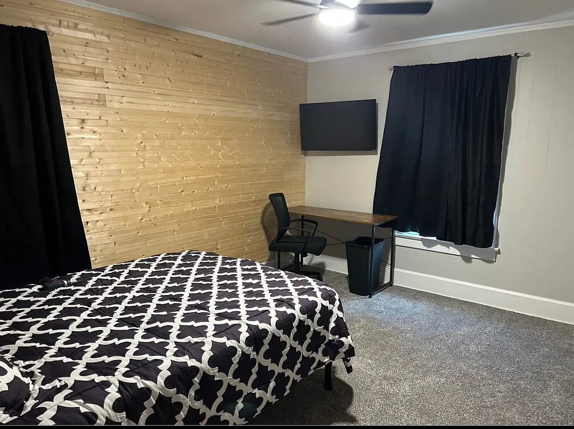 4 bed, 1450 sqft, $650 — Photo 3