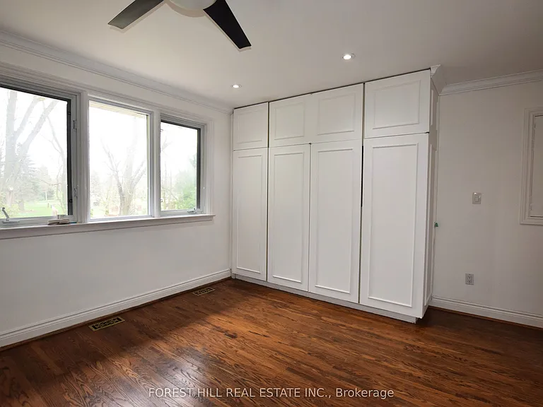 221 Park Home Ave — Photo 8