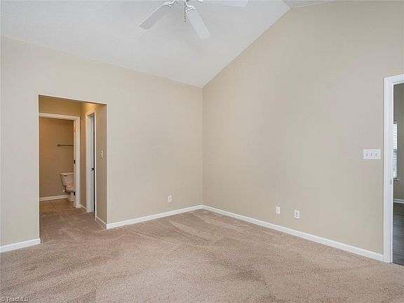 5th image of 6702 Earnhardt Dr