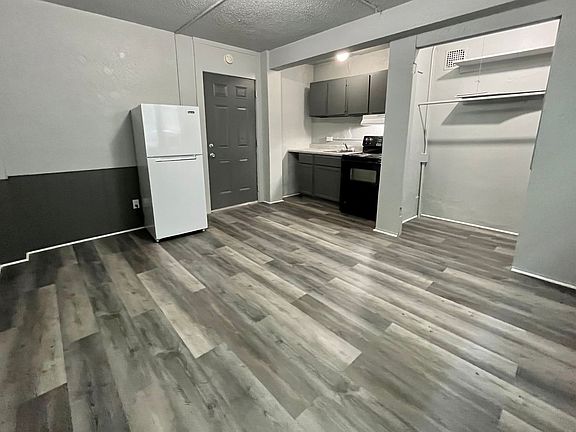 2nd image of 2207 Jones St #2207307