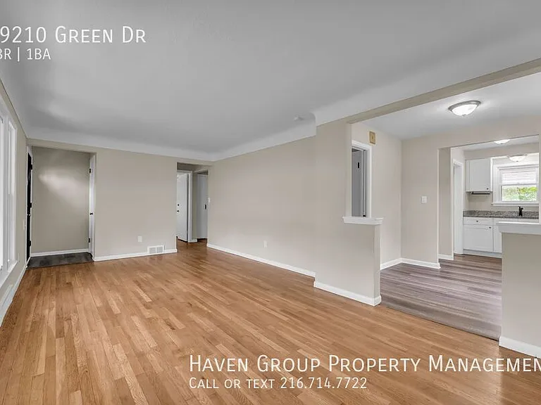29210 Green Dr — Photo 4