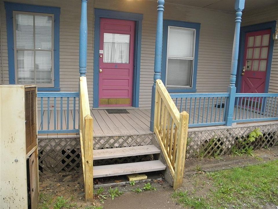 2nd image of 60 Pleasant St #B