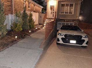 49 Walker St, Staten Island, NY 10302