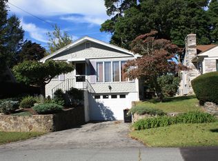 11 Farnum Ave, North Providence, RI 02911