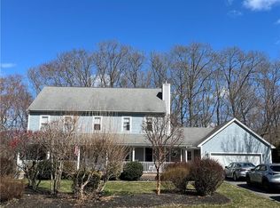 39 Valley Stream Dr, Cumberland, RI 02864