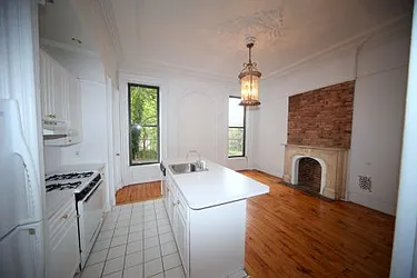 Rented by Metropolitan Realty