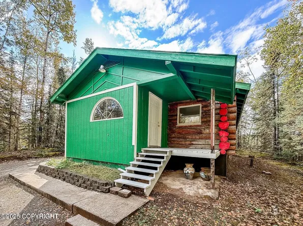 1311 N Rainbow Park Dr, Wasilla, AK 99623
