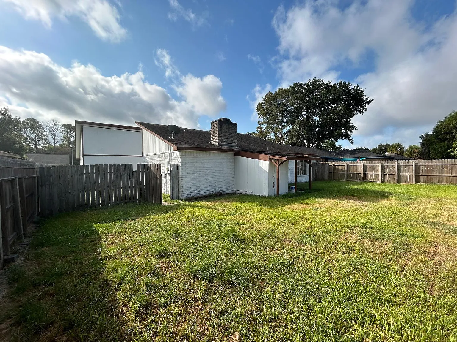 3 bed, 2.0 bath, 1708 sqft, $1,875 — Photo 4