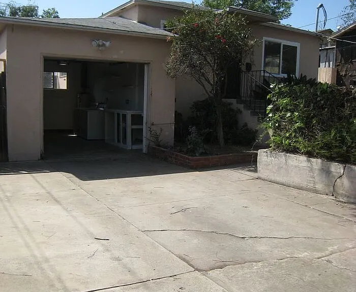 4810 Parks Ave — Photo 16