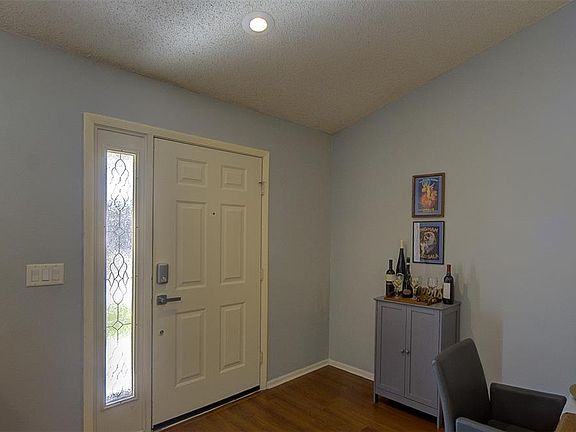 3rd image of 1541 Chepacket St