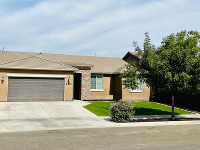 2312 Plantation Court, Tulare, CA, 93274