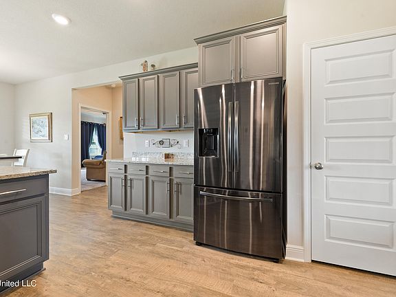 5th image of 1217 Plantain Dr