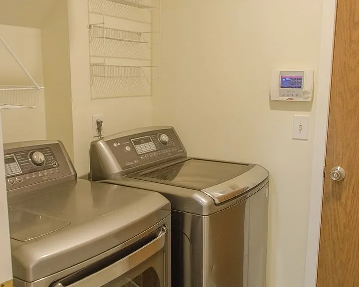 23954 SE 42nd Pl — Photo 31