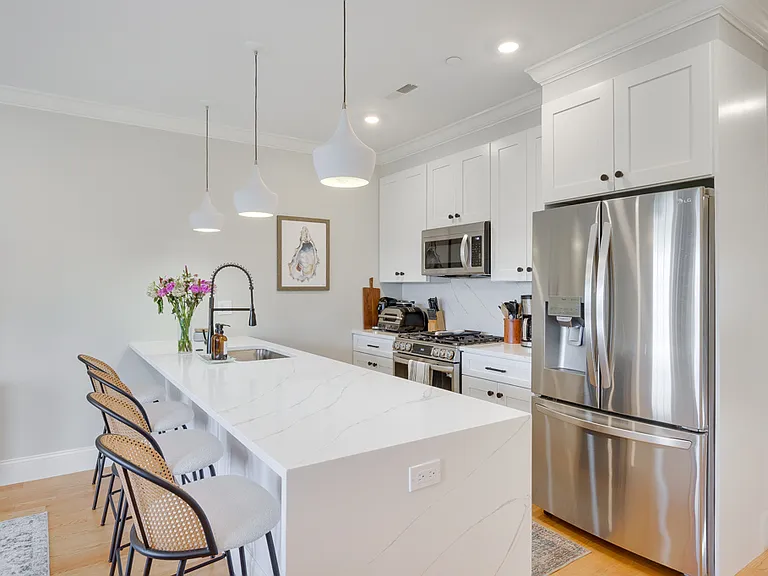31 Boardman St #2 — Photo 2