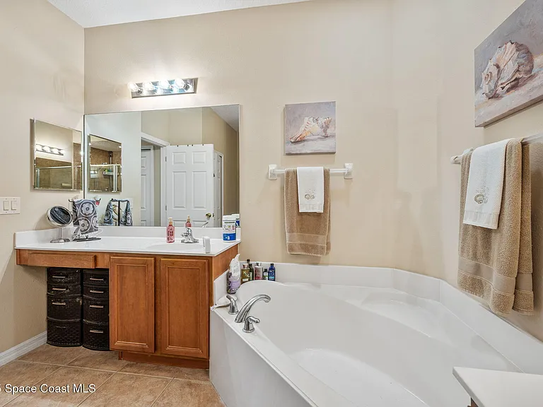 1749 Tullagee Ave — Photo 22
