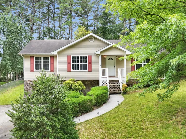 607 Gregory Ln, La Fayette, GA 30728