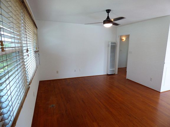 5th image of 717 Archer St