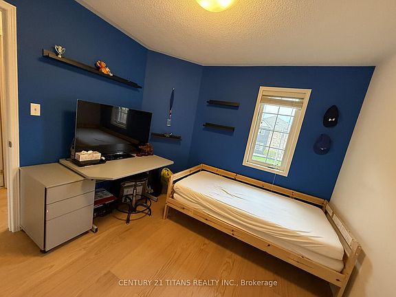 2nd image of 274 Penndutch Cir