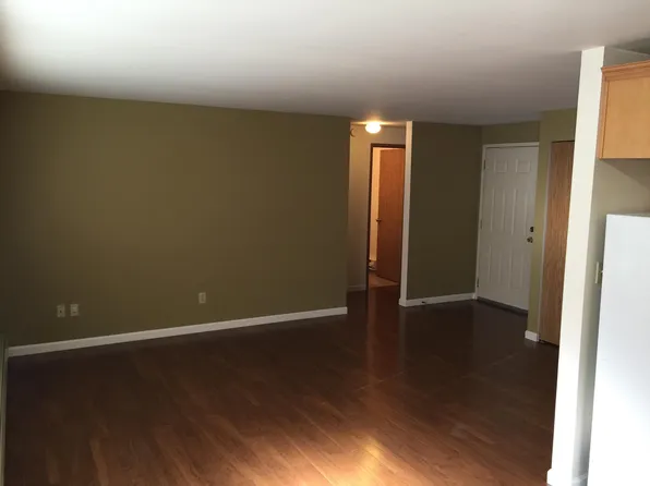 9445 Avondale Rd NE APT 106, Redmond, WA 98052