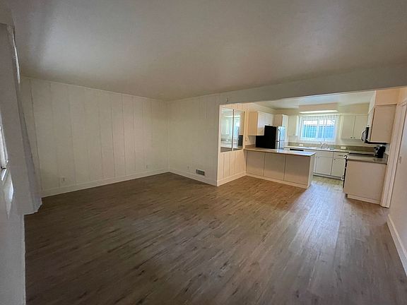 5th image of 363 Playa Del Sur APT 13