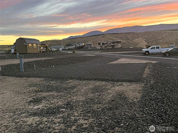 3rd image of 1769 Naches Wenas Rd #83