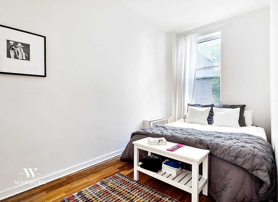 2nd image of 33 W 88th St APT 4