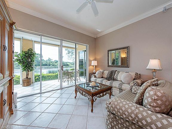 3rd image of 5010 Royal Shores Dr Unit 102