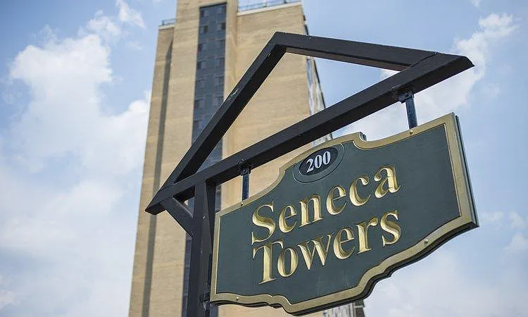 Seneca Towers — Photo 2