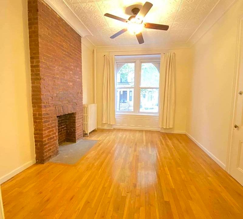 1st image of 424 Clinton St #1B