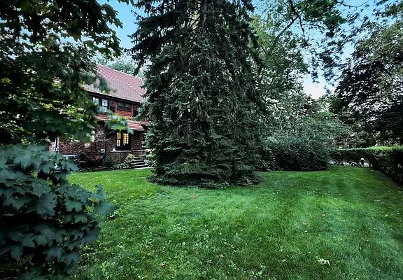 2nd image of 30 Rockrose Pl
