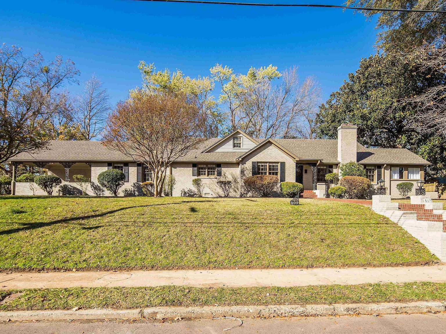 809 N Washington Ave, Brownsville, TN 38012 Zillow