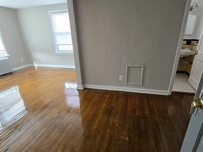 3306 E Capitol St NE — Photo 3