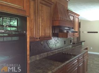 44 Smoak Dr, Griffin, GA 30223