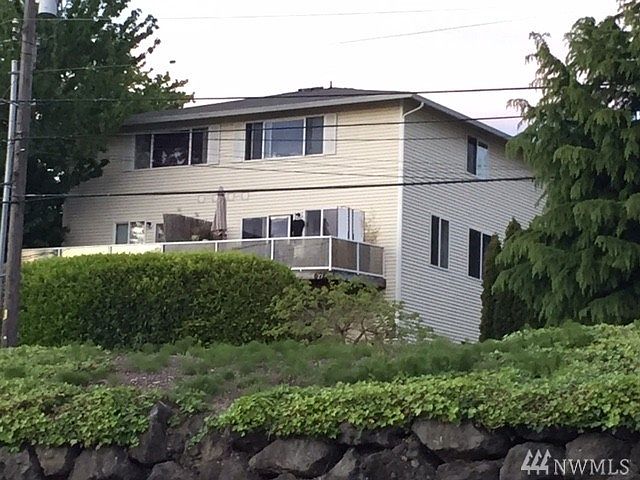 1st image of 6715 A & B E Side Dr