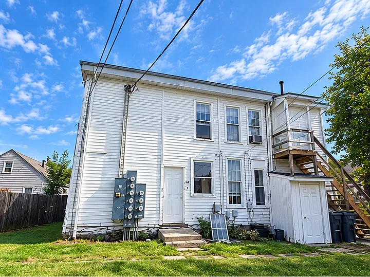 510-518 N College - 518 — Photo 4