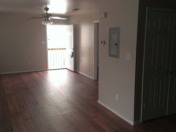 4th image of 1017-1019 Advance St