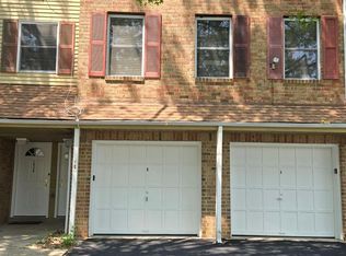 103 Chaucer Rd #B, Mount Laurel, NJ 08054
