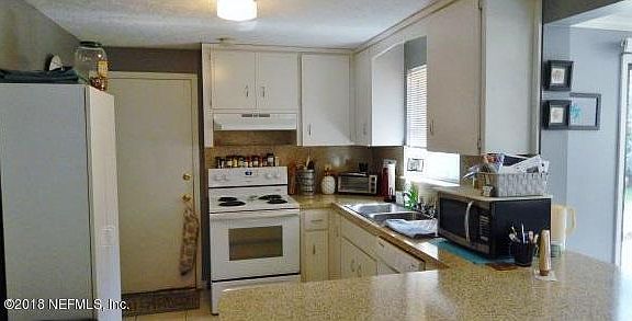 4th image of 1421 Constitution Pl