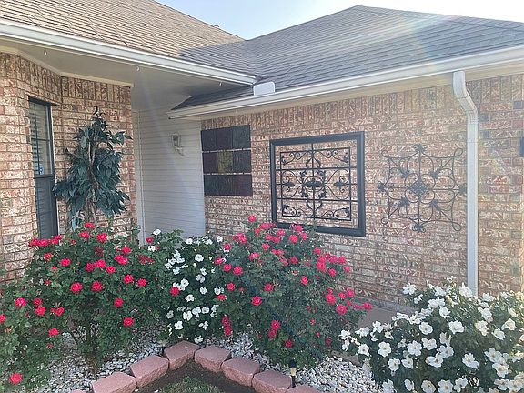 5th image of 4118 SW Wendy Dr