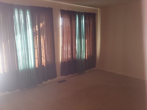 3rd image of 39634 N Warren Ln