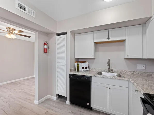 Village Square Townhomes