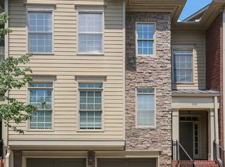 238 Meeting Ln, Sandy Springs, GA 30342