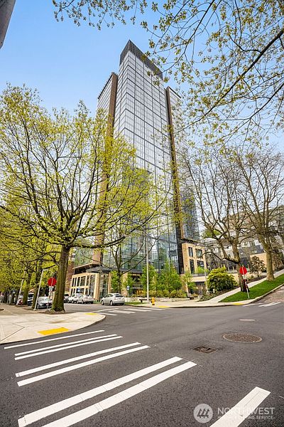 3rd image of 800 Columbia Street #808